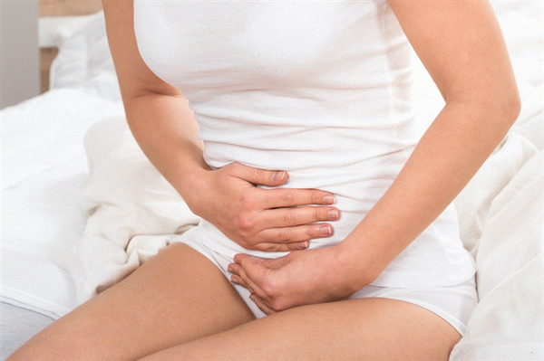 Может ли болезнь повлиять на ее менструальный цикл?